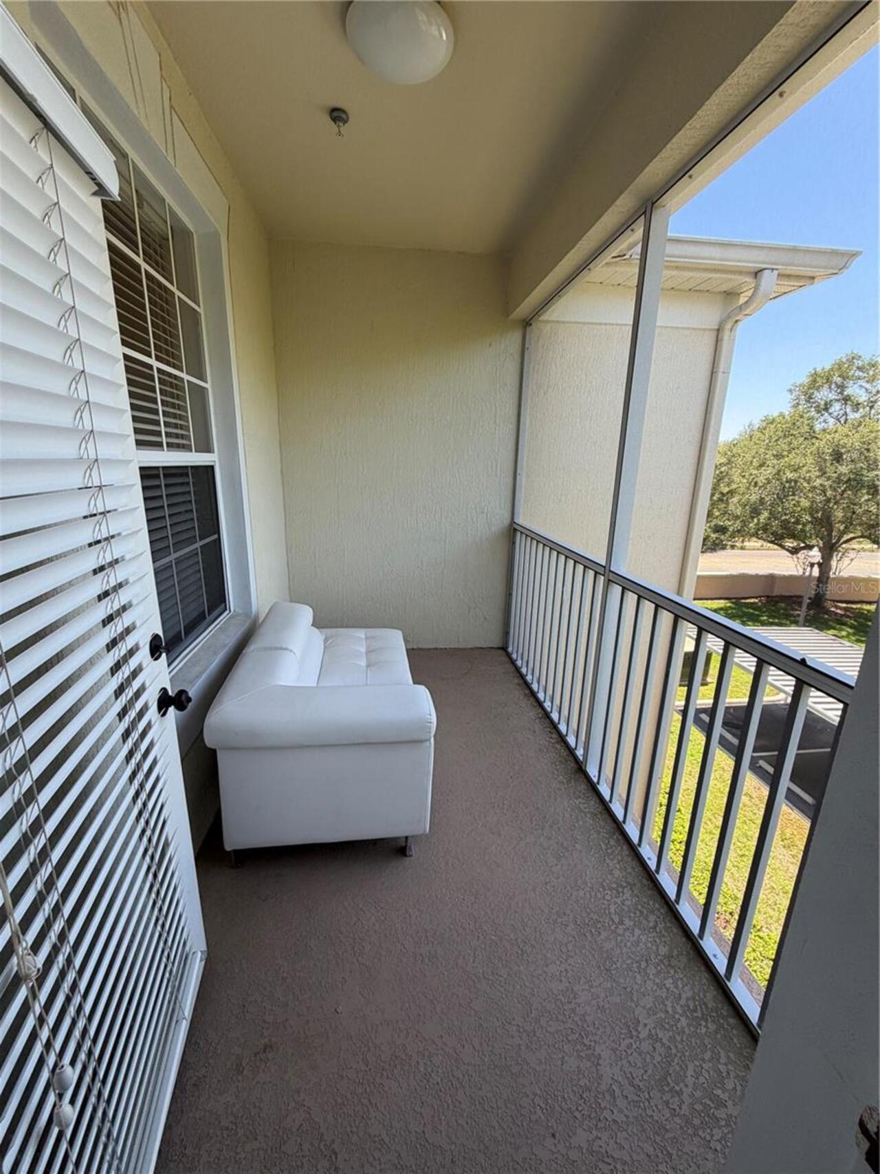 Listing Photo 12