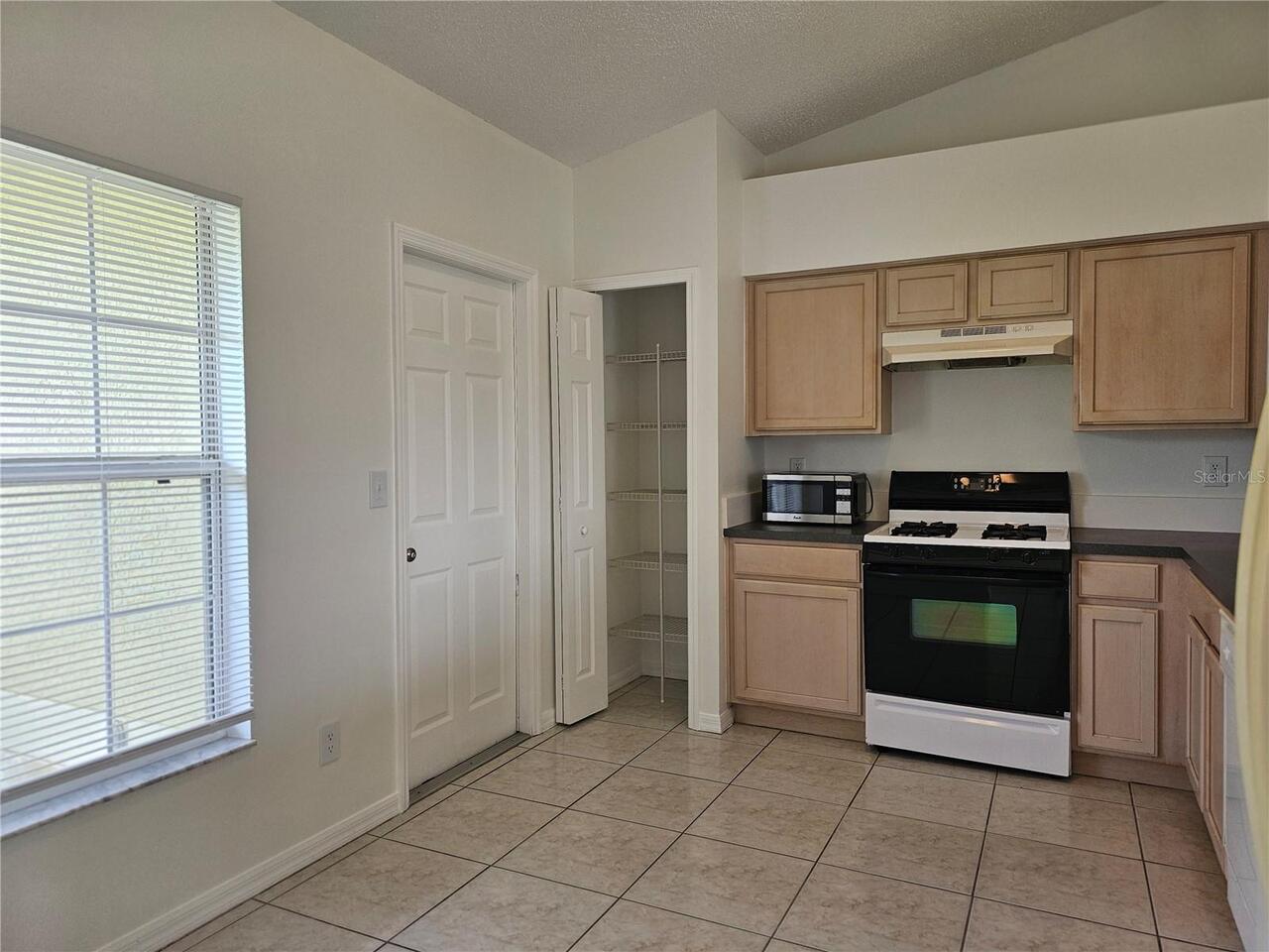 Listing Photo 34