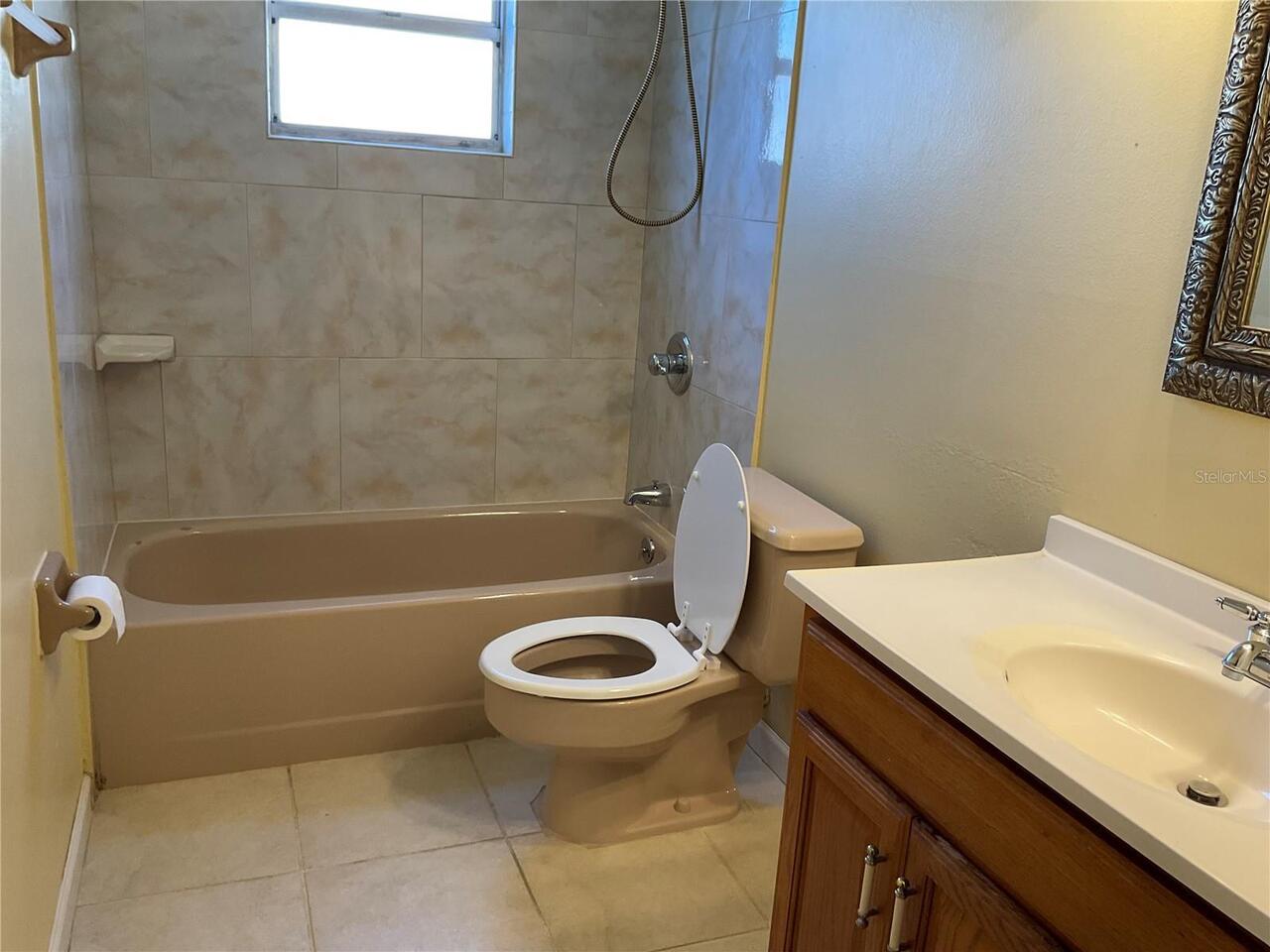 Listing Photo 14
