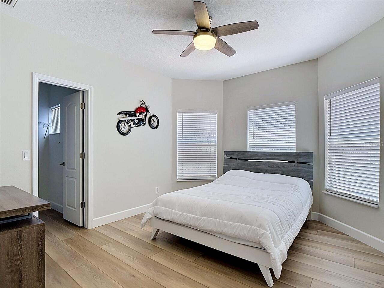Listing Photo 33