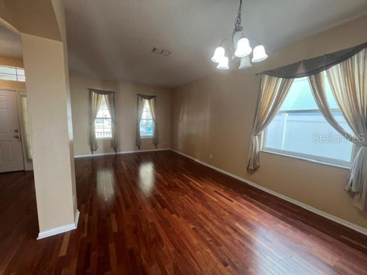 Listing Photo 7