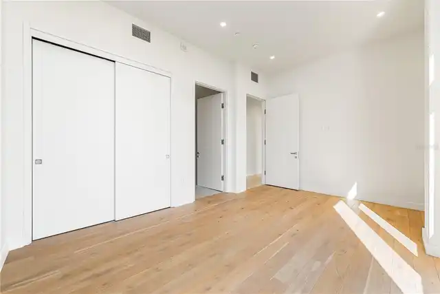 Listing Photo 52