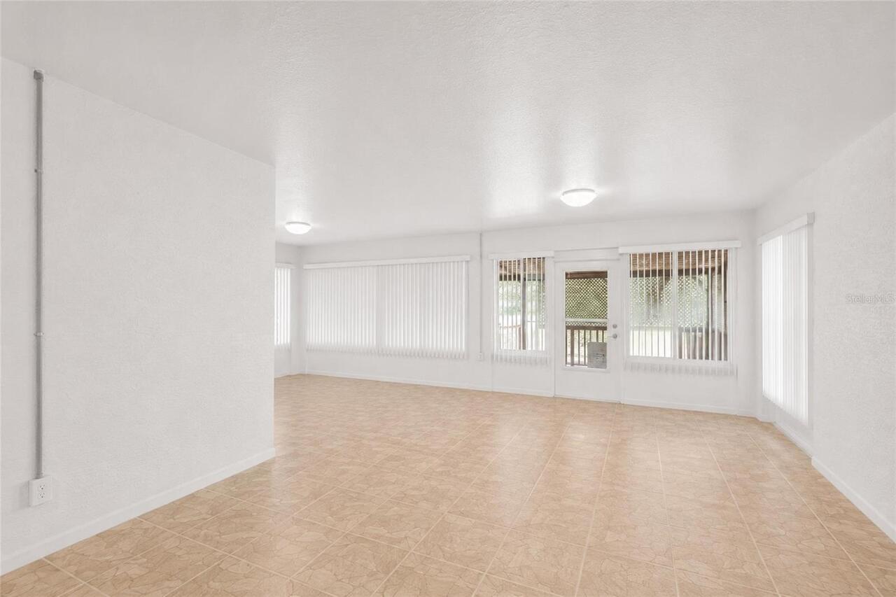 Listing Photo 16