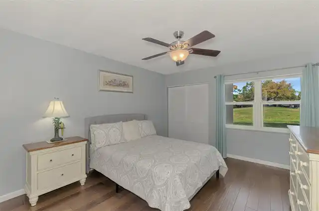 Listing Photo 15