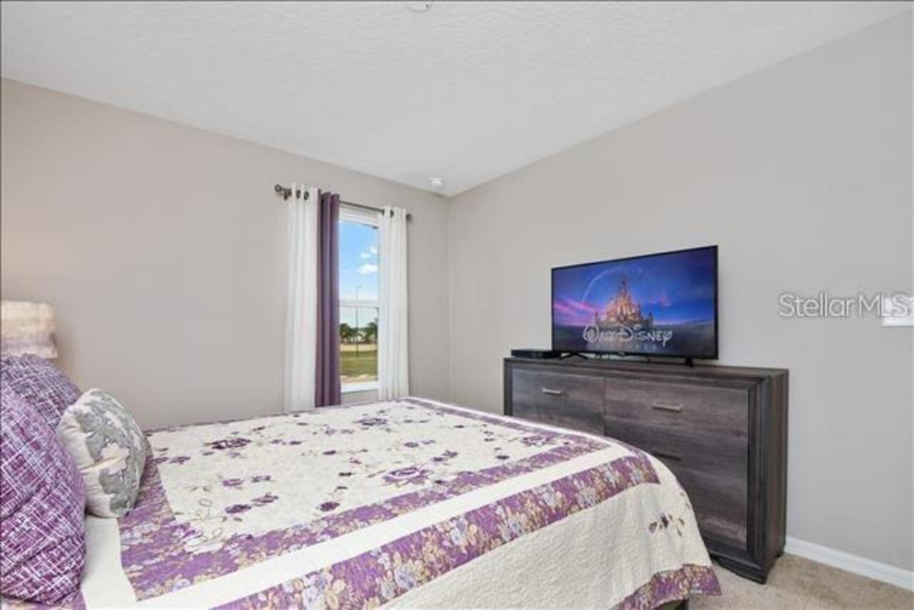 Listing Photo 12