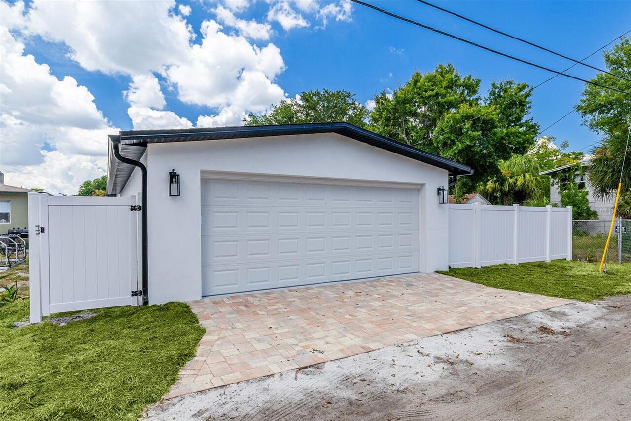 Listing Photo 32