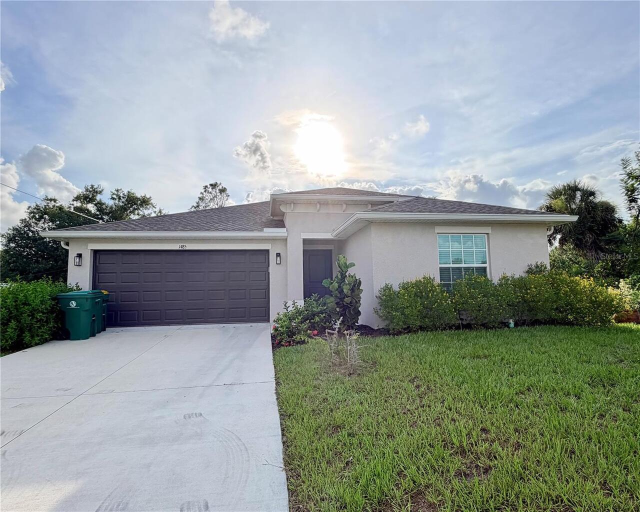 Listing Photo 1