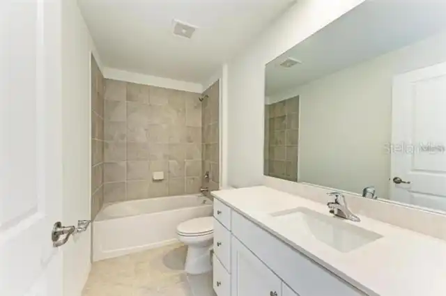 Listing Photo 10