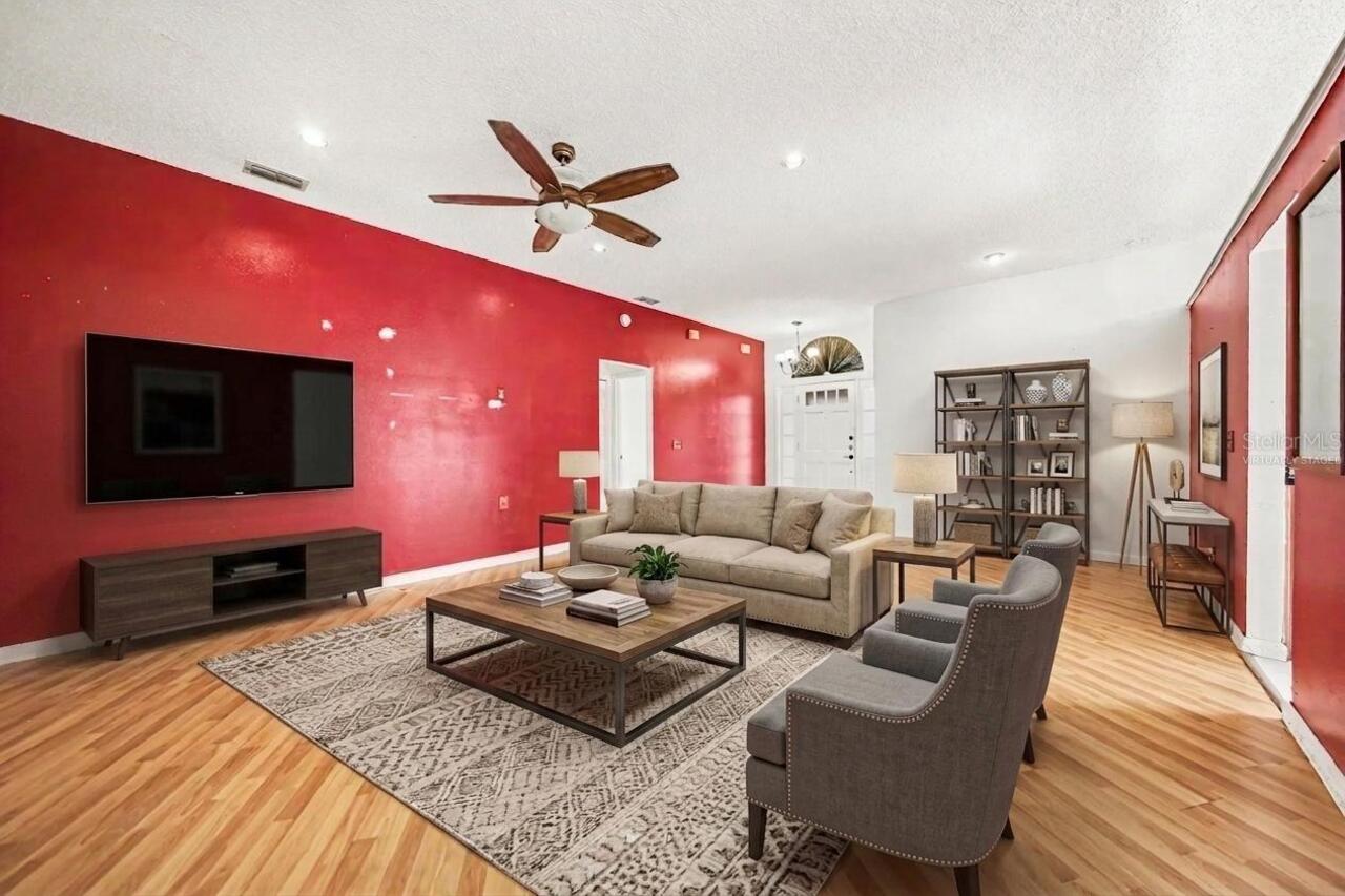 Listing Photo 8