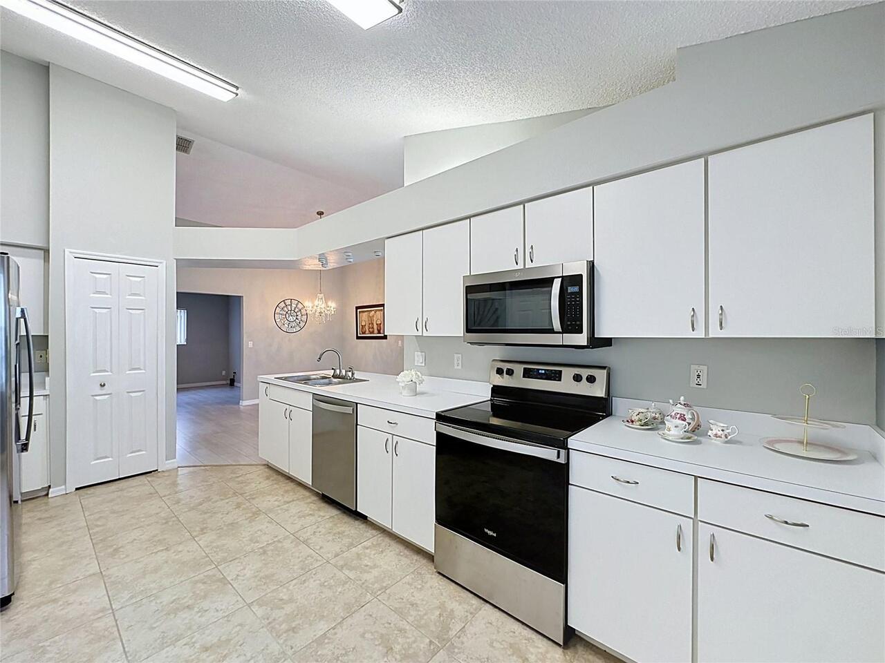 Listing Photo 17