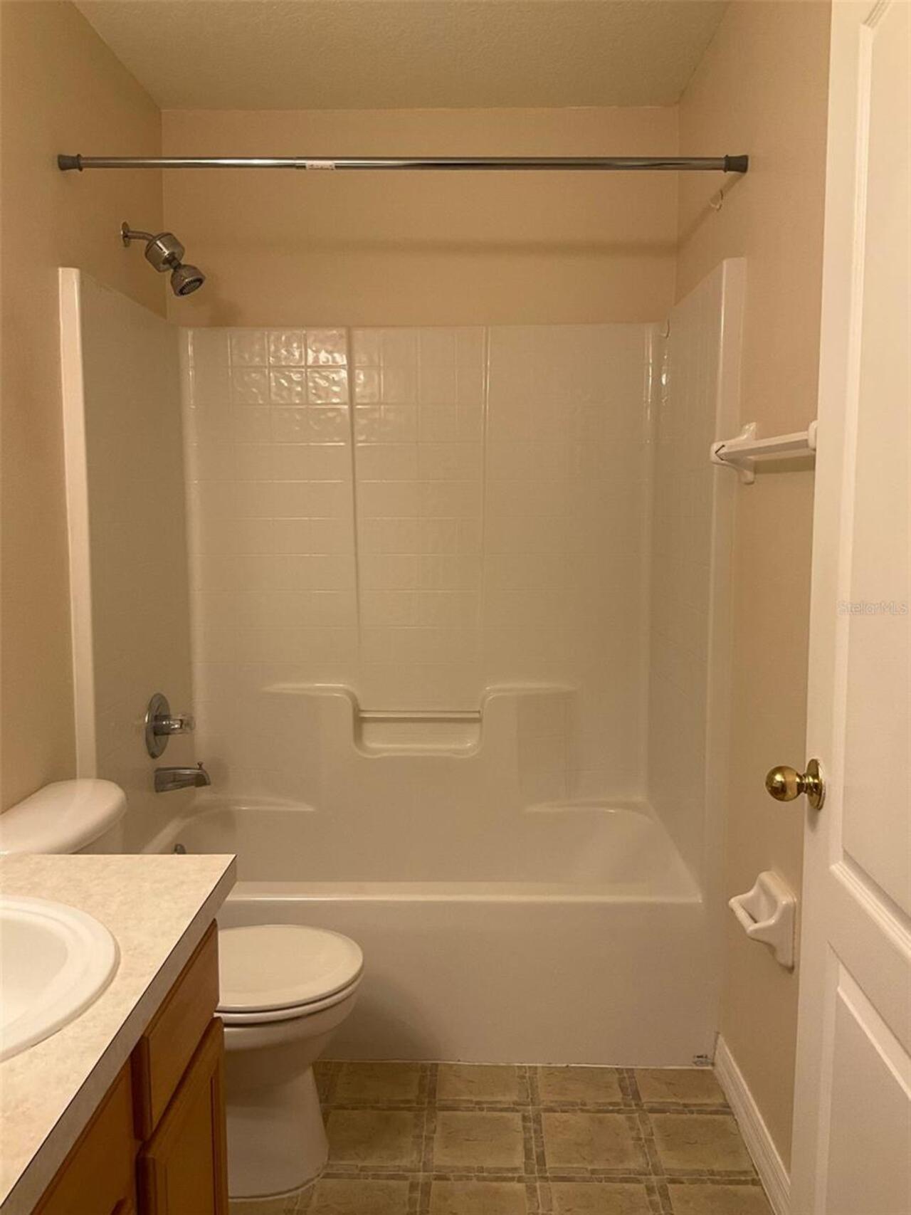 Listing Photo 10