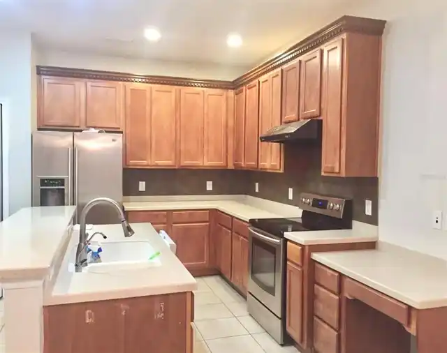 Listing Photo 8