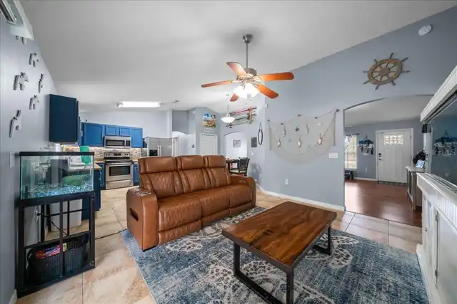 Listing Photo 17