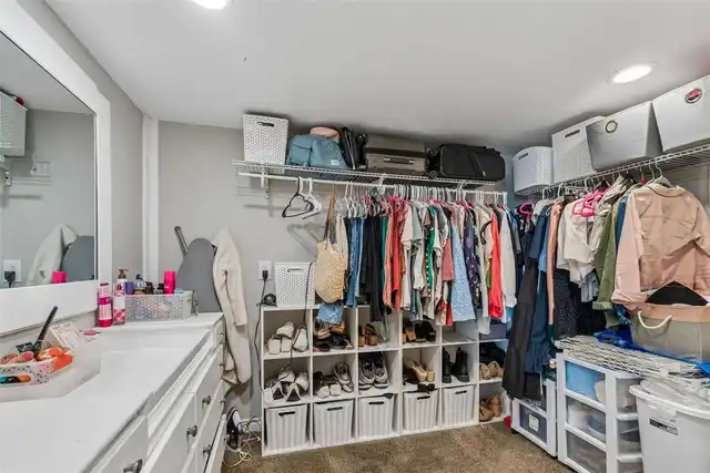 Listing Photo 16