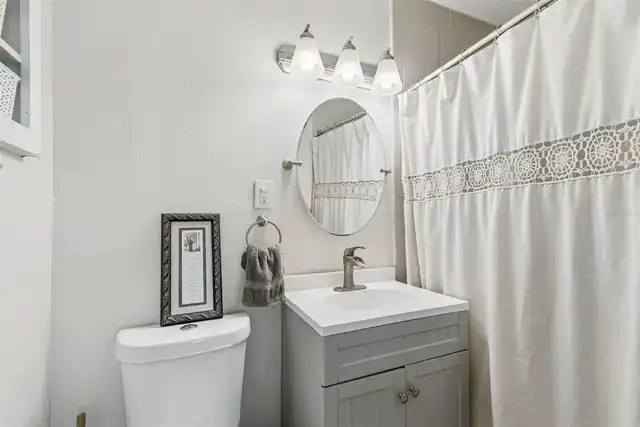 Listing Photo 18