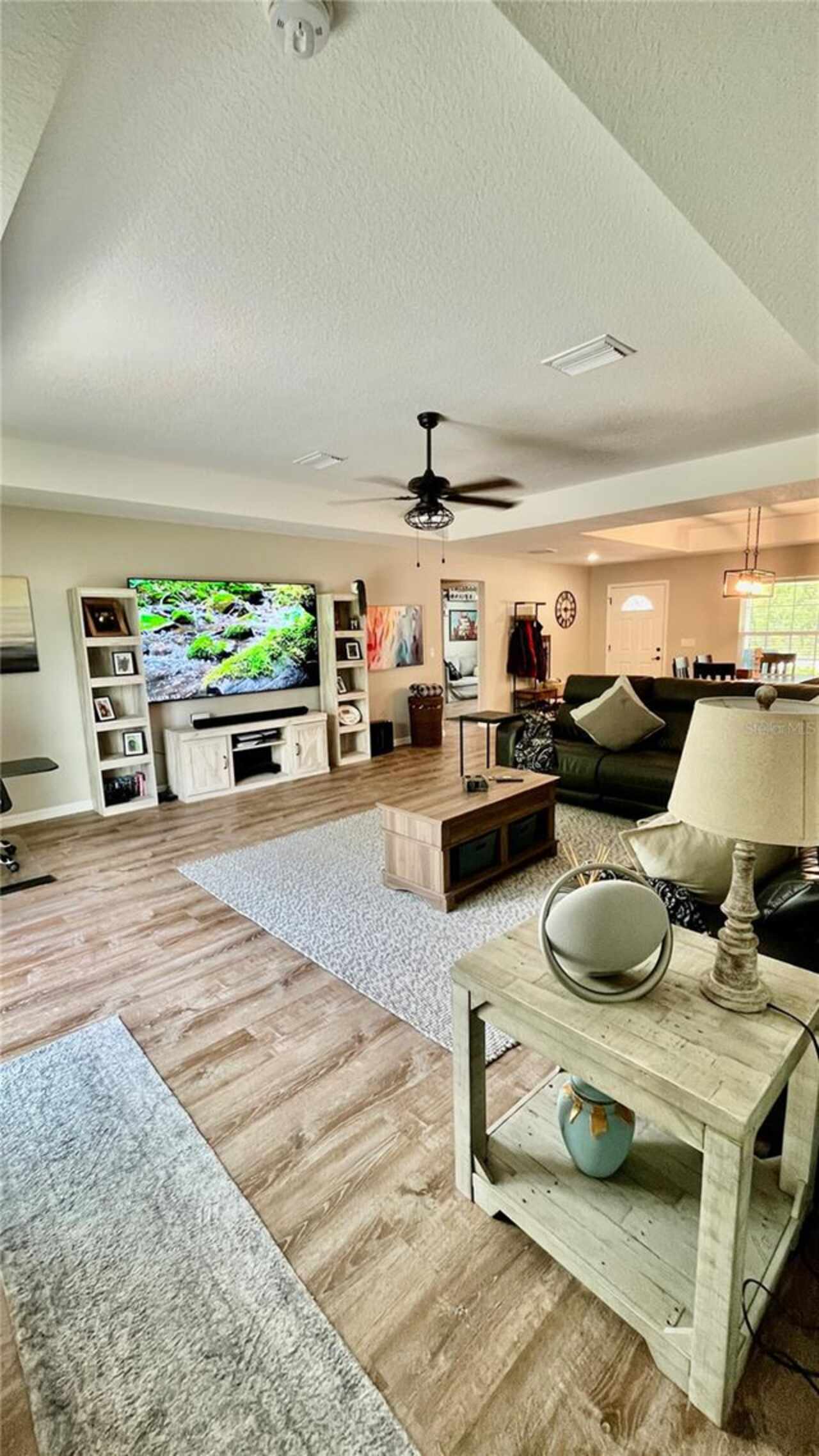 Listing Photo 12