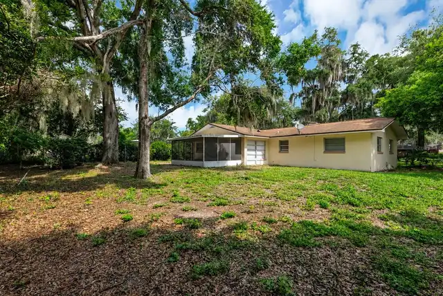 Listing Photo 16