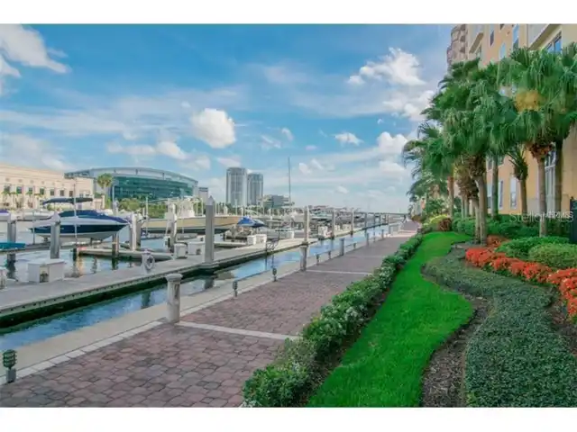 Listing Photo 18