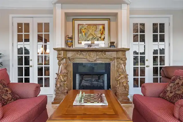 Listing Photo 10