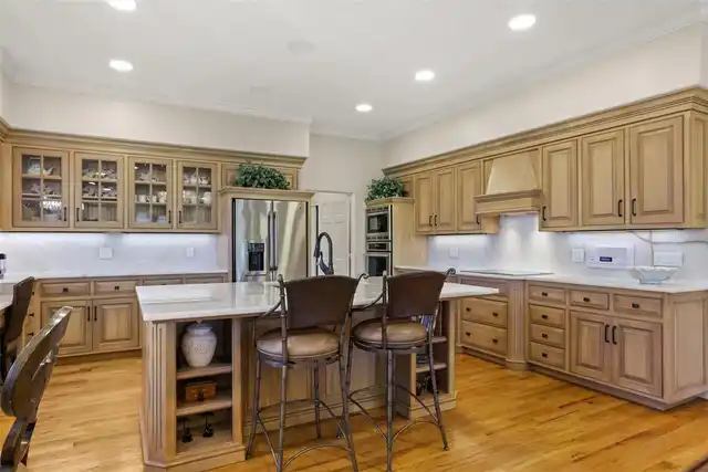 Listing Photo 18