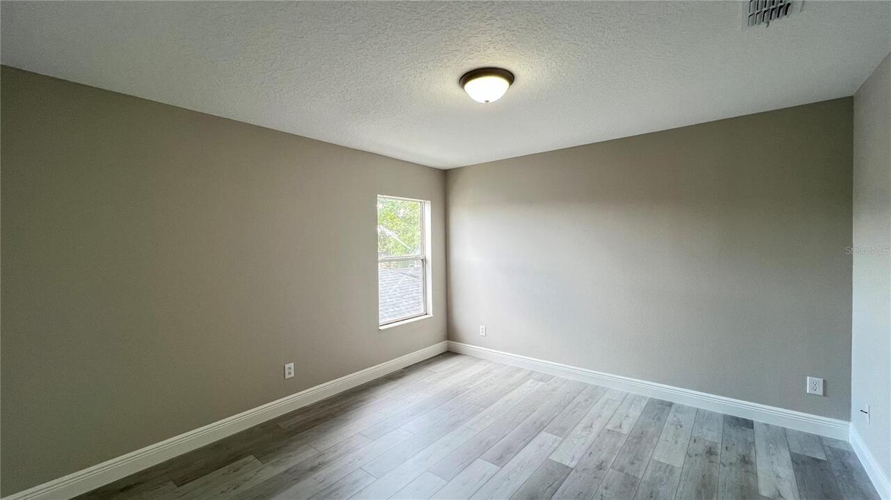 Listing Photo 37