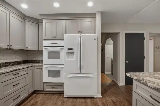 Listing Photo 10