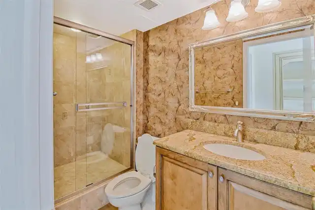 Listing Photo 12