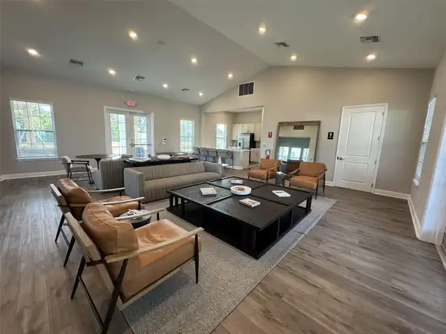 Listing Photo 32