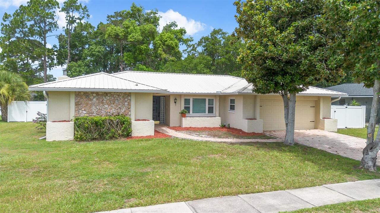 4BR, Home, 2BA, $550,000
Read More