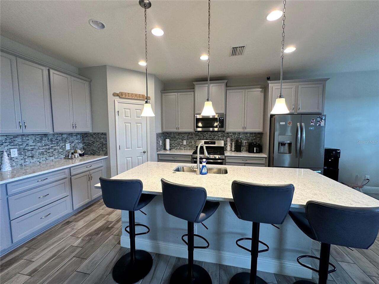 Listing Photo 11