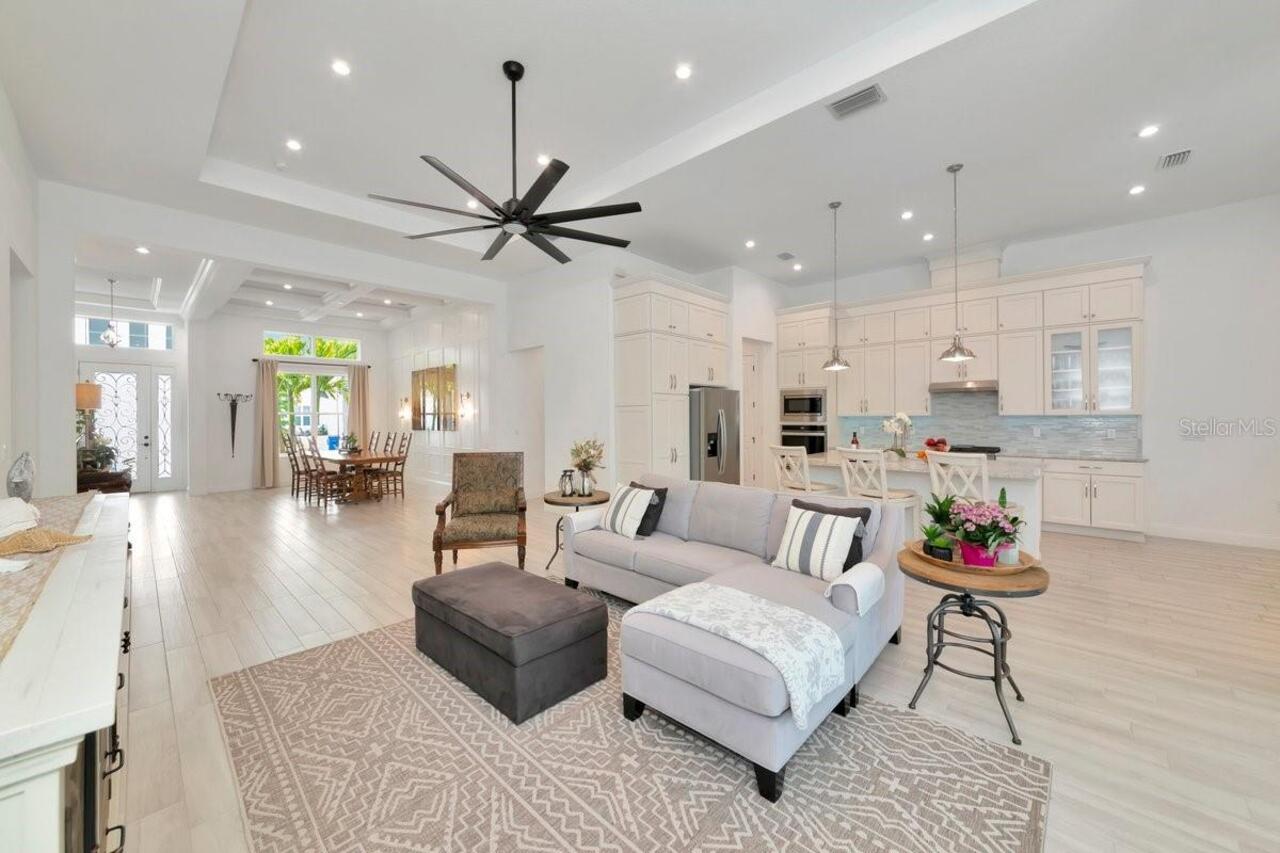 Listing Photo 8