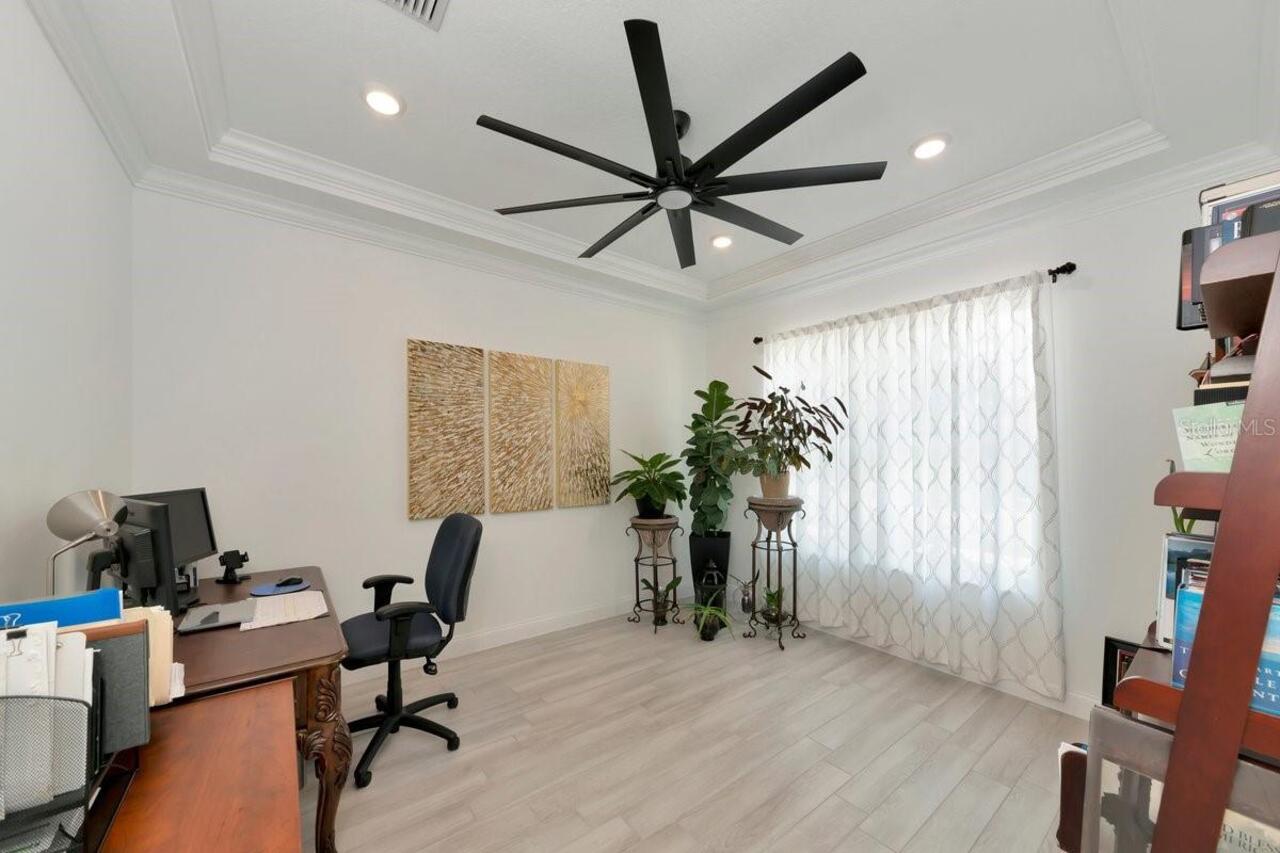 Listing Photo 16