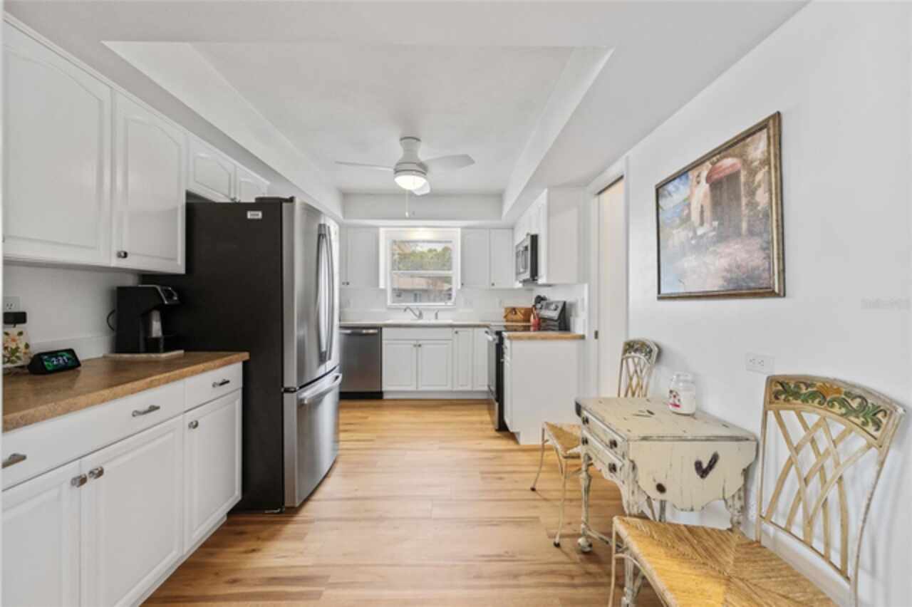 Listing Photo 16