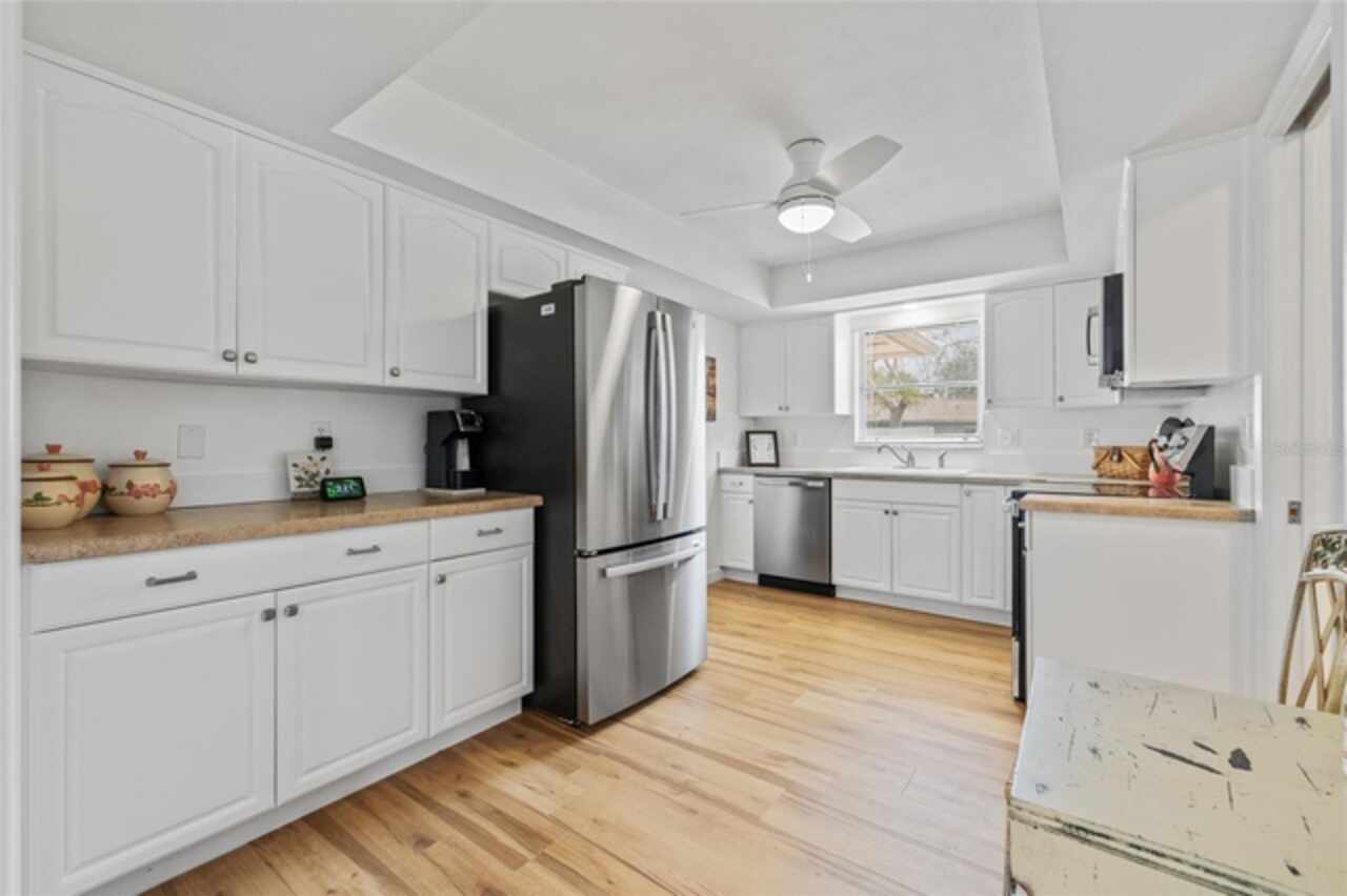 Listing Photo 17