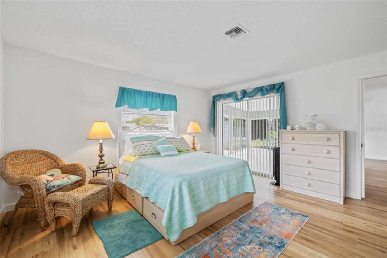 Listing Photo 24
