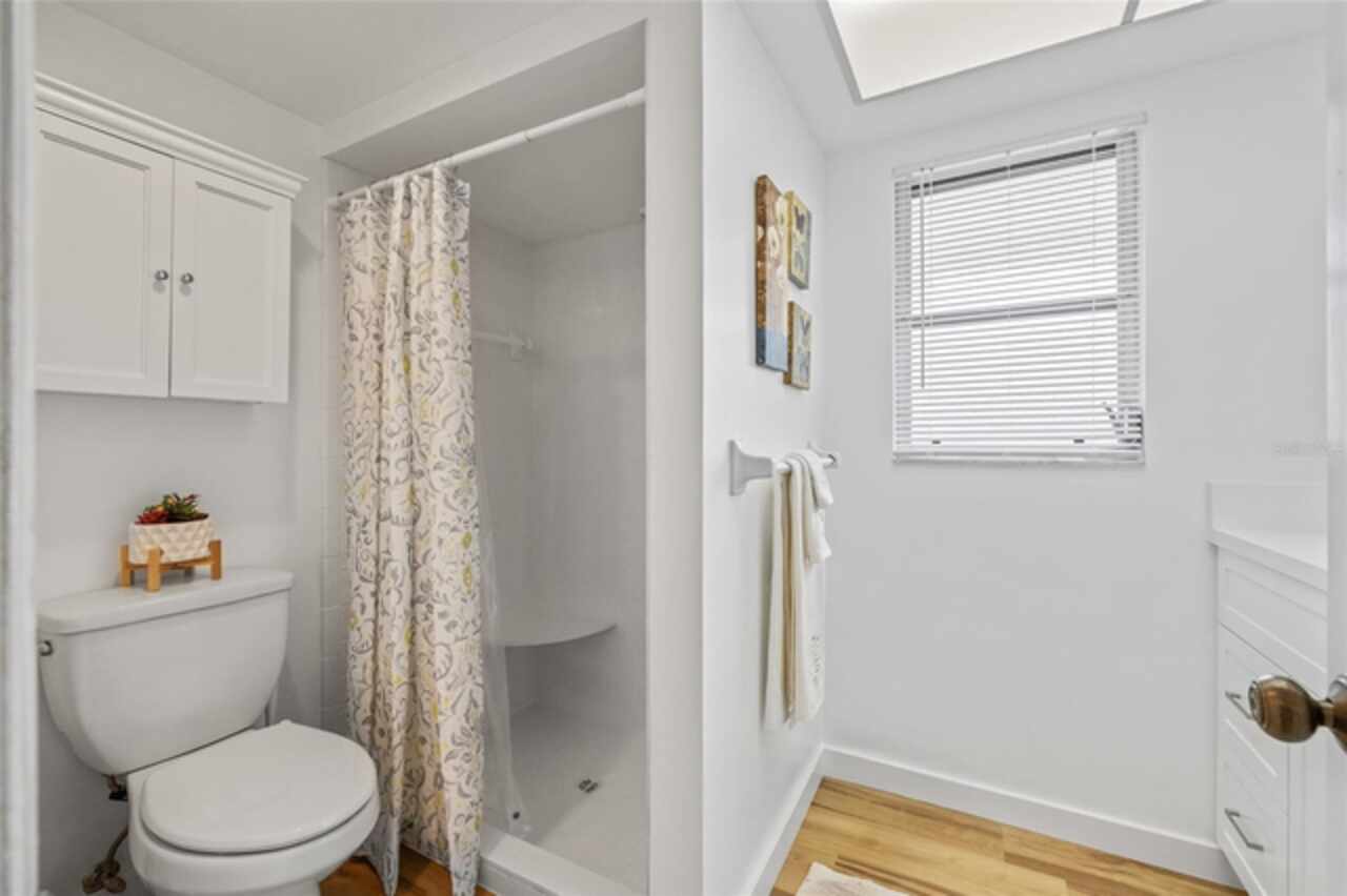 Listing Photo 25