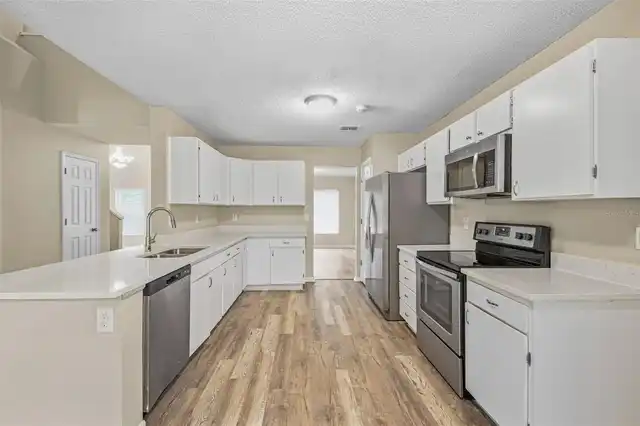 Listing Photo 16