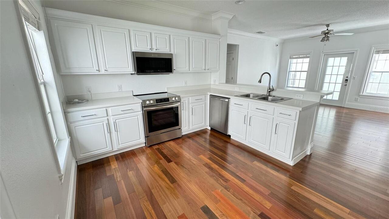 Listing Photo 17