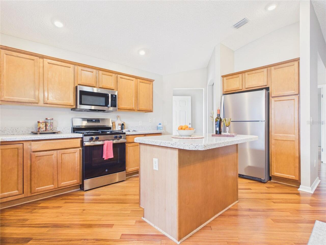 Listing Photo 7