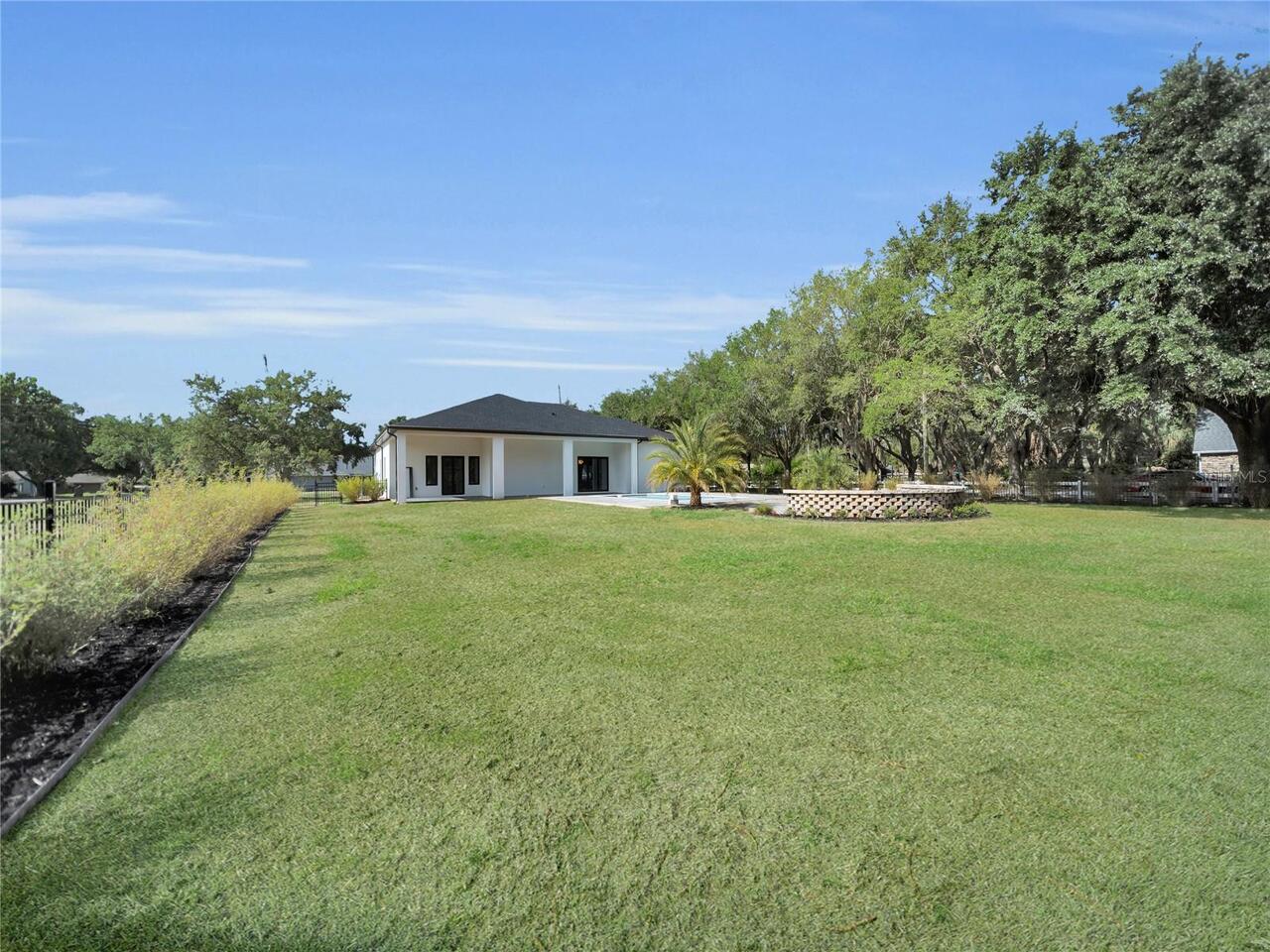 Listing Photo 23