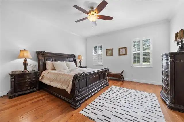 Listing Photo 10
