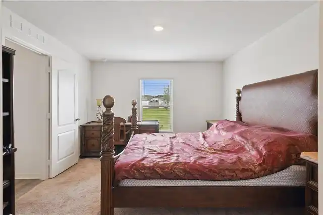 Listing Photo 16