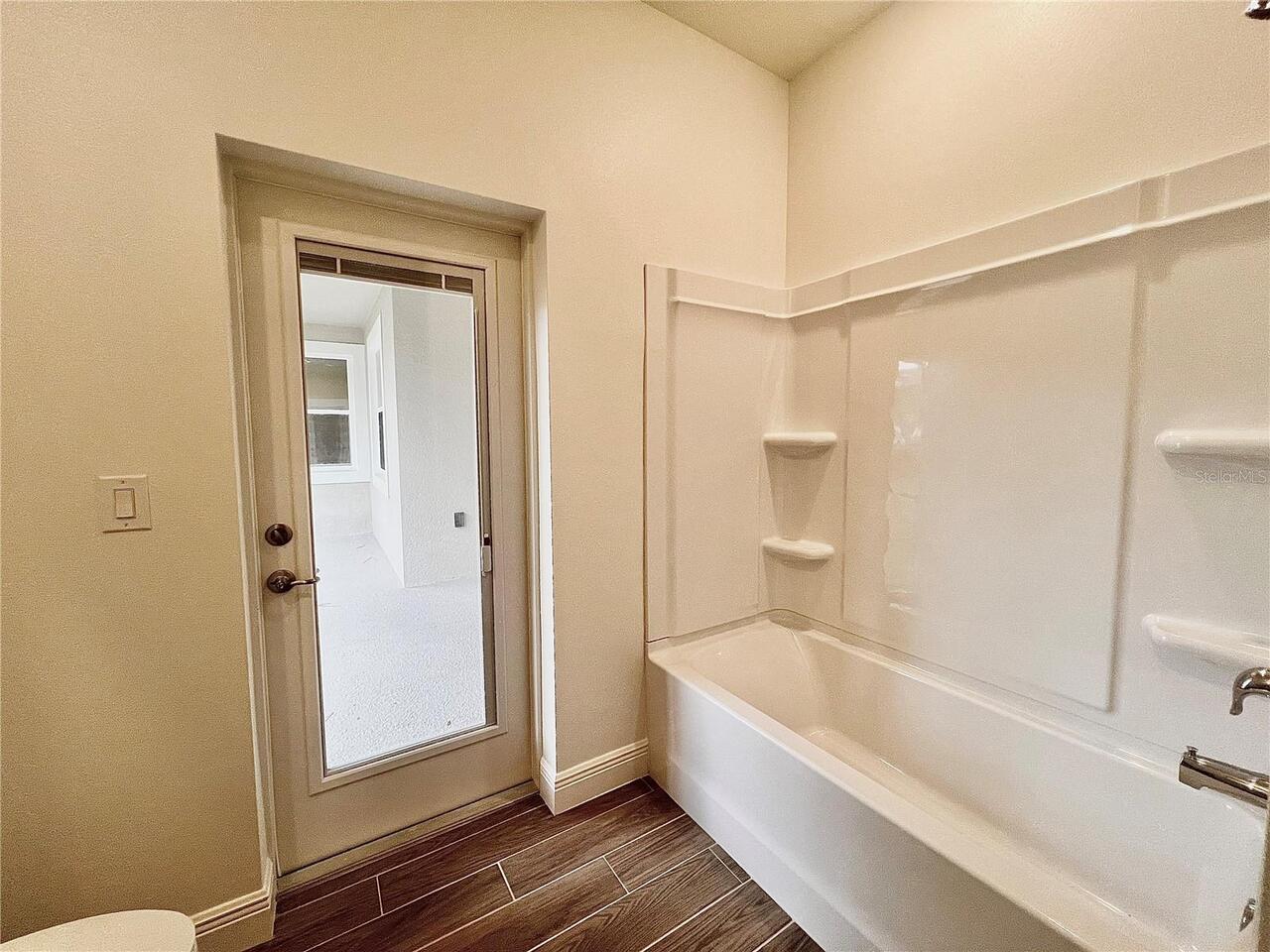 Listing Photo 18