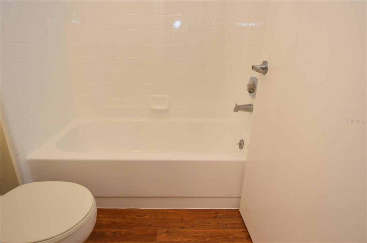 Listing Photo 34