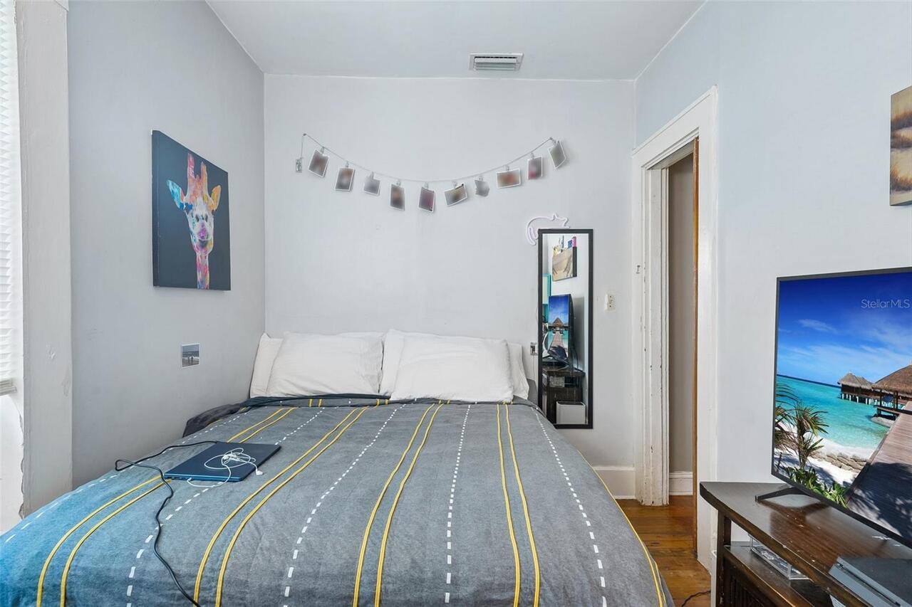 Listing Photo 10