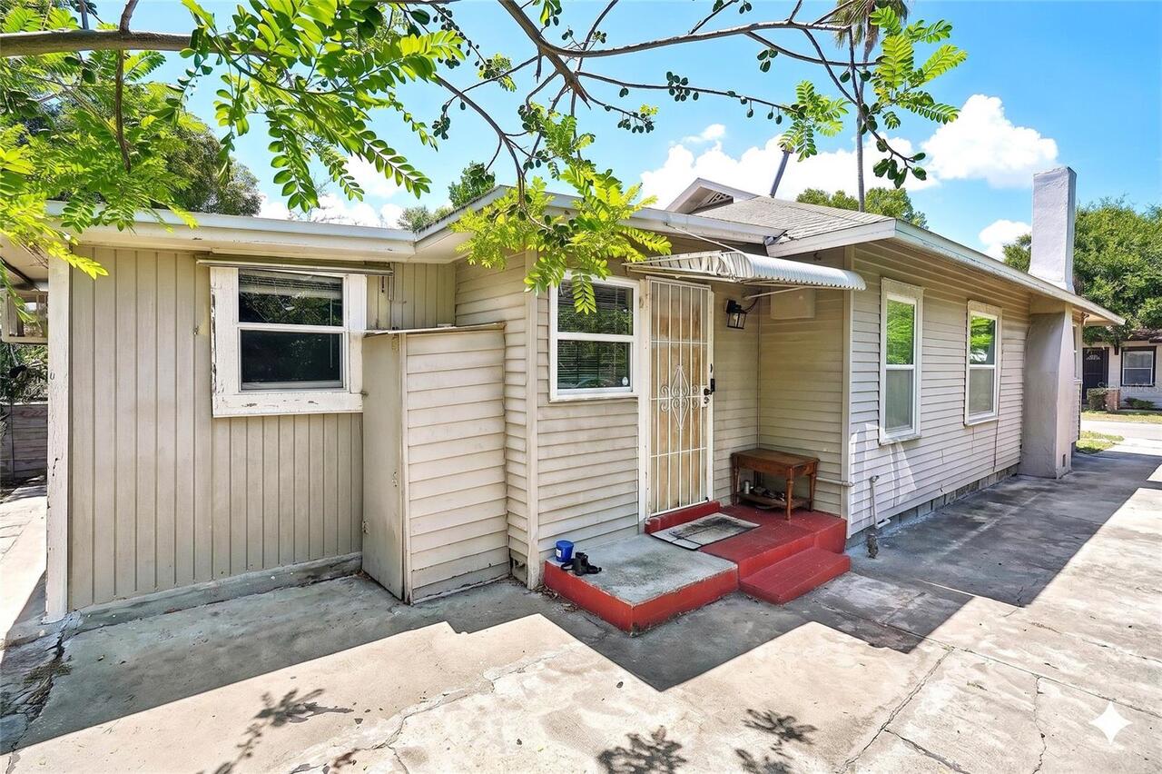 Listing Photo 12