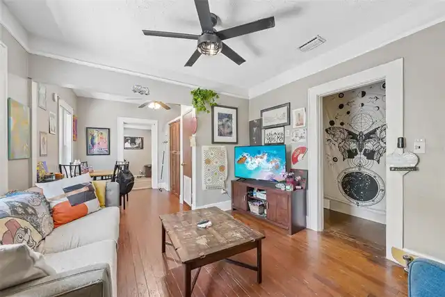 Listing Photo 17