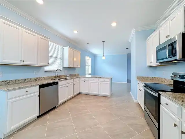 Listing Photo 15