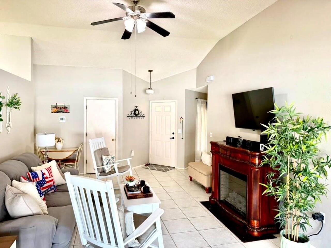 Listing Photo 6