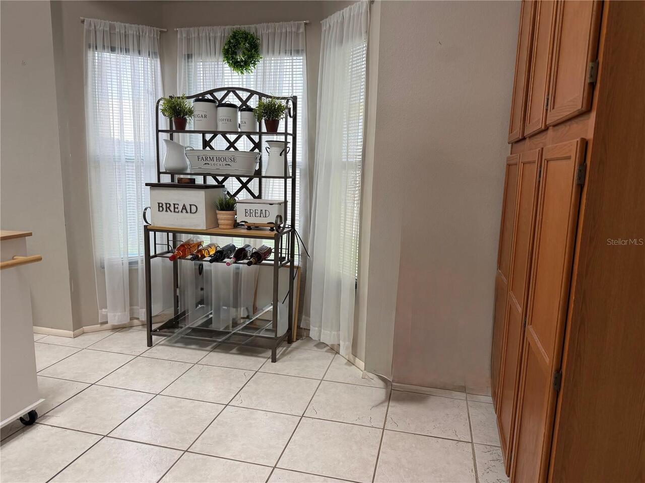 Listing Photo 8